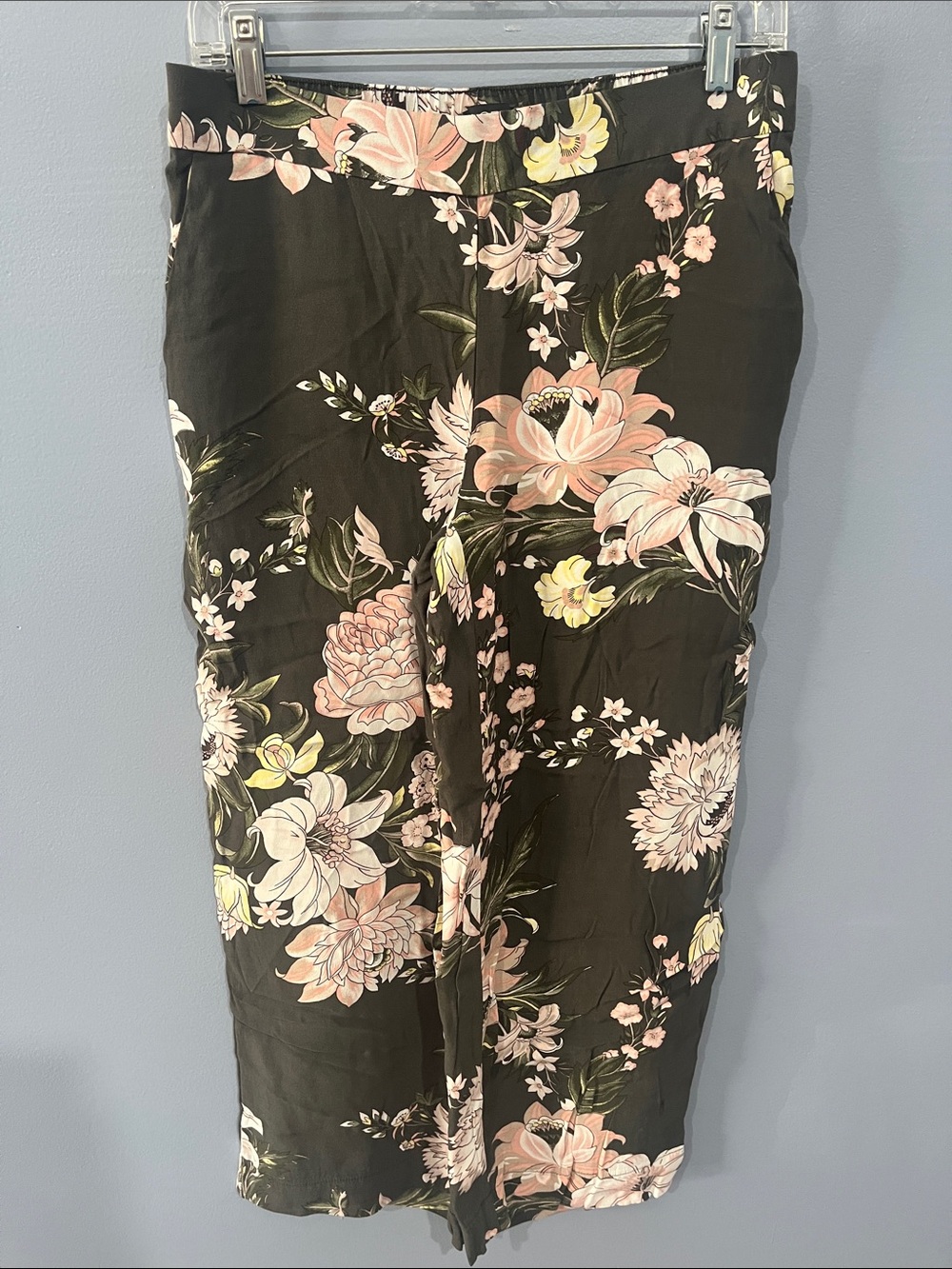 Floral pants with Pink, Cream & Yellow Blooms